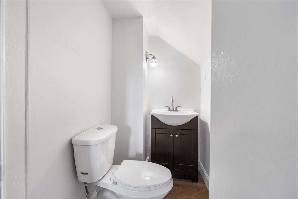 37 Halliday St Property Photo 18