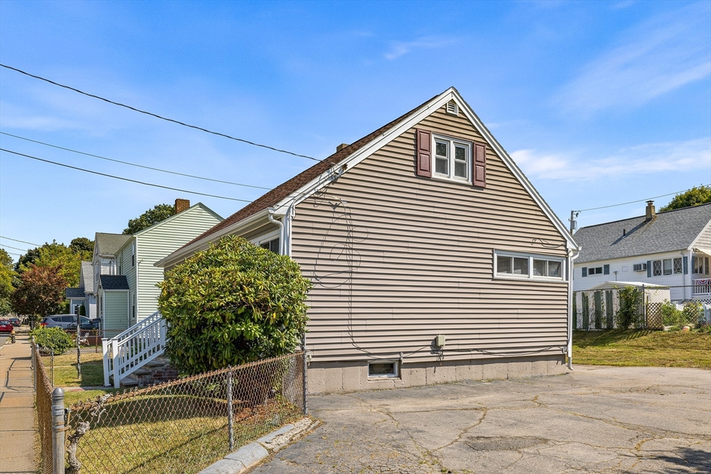 37 Halliday St Property Photo 23