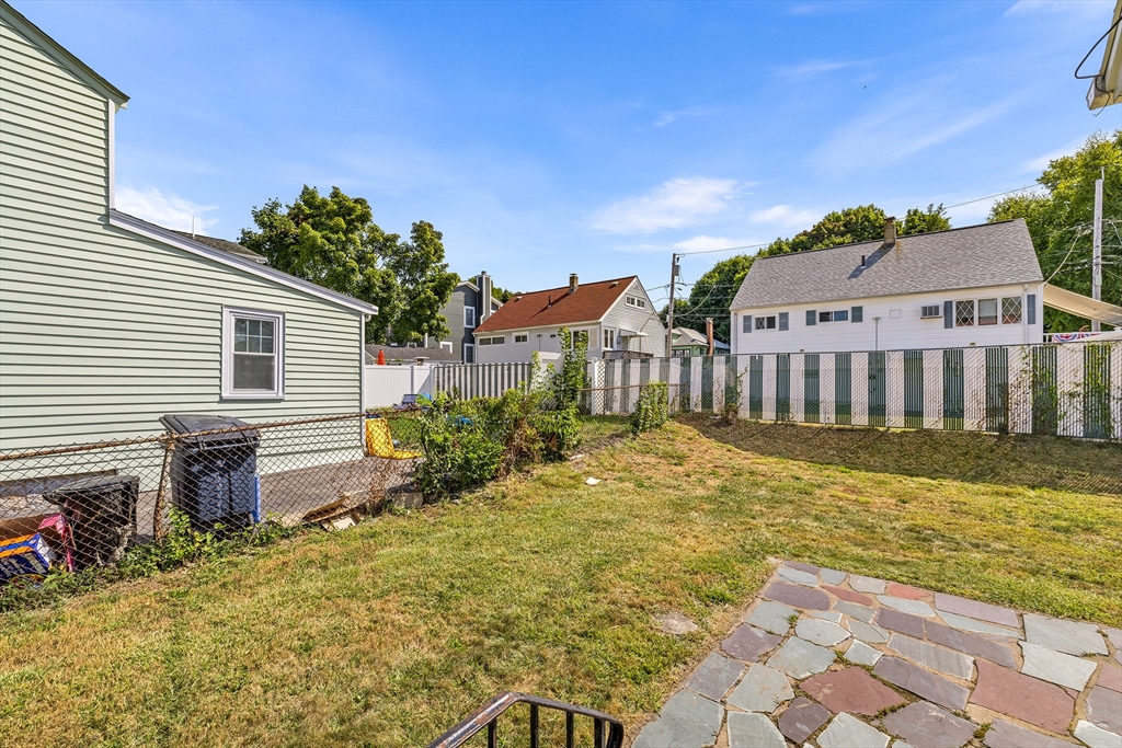 37 Halliday St Property Photo 26