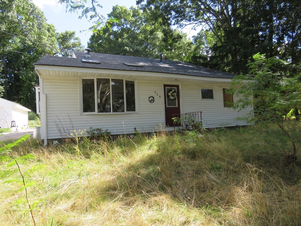 314 Main St Property Photo 2