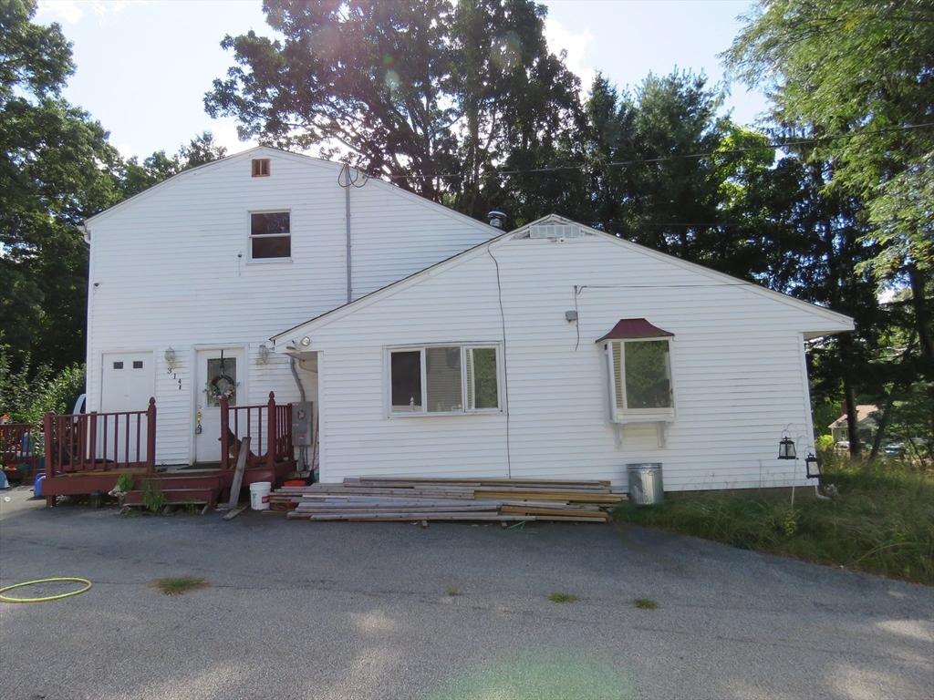 314 Main St Property Photo 4