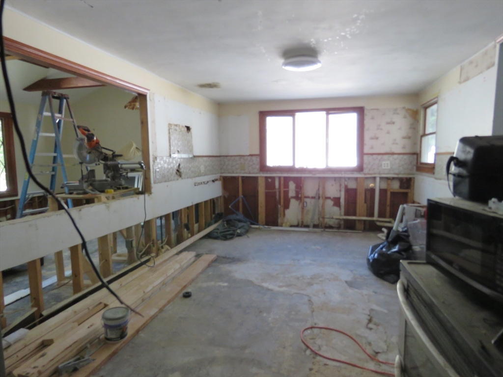 314 Main St Property Photo 12