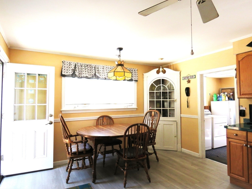 272 Washington Street Property Photo 9