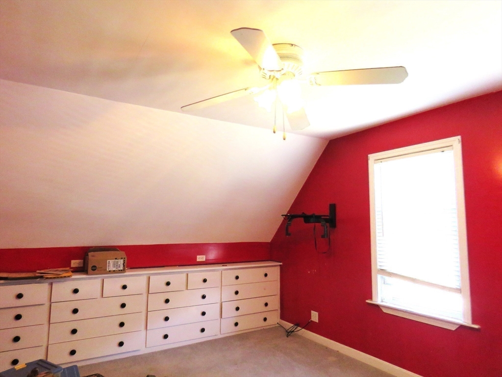 272 Washington Street Property Photo 18