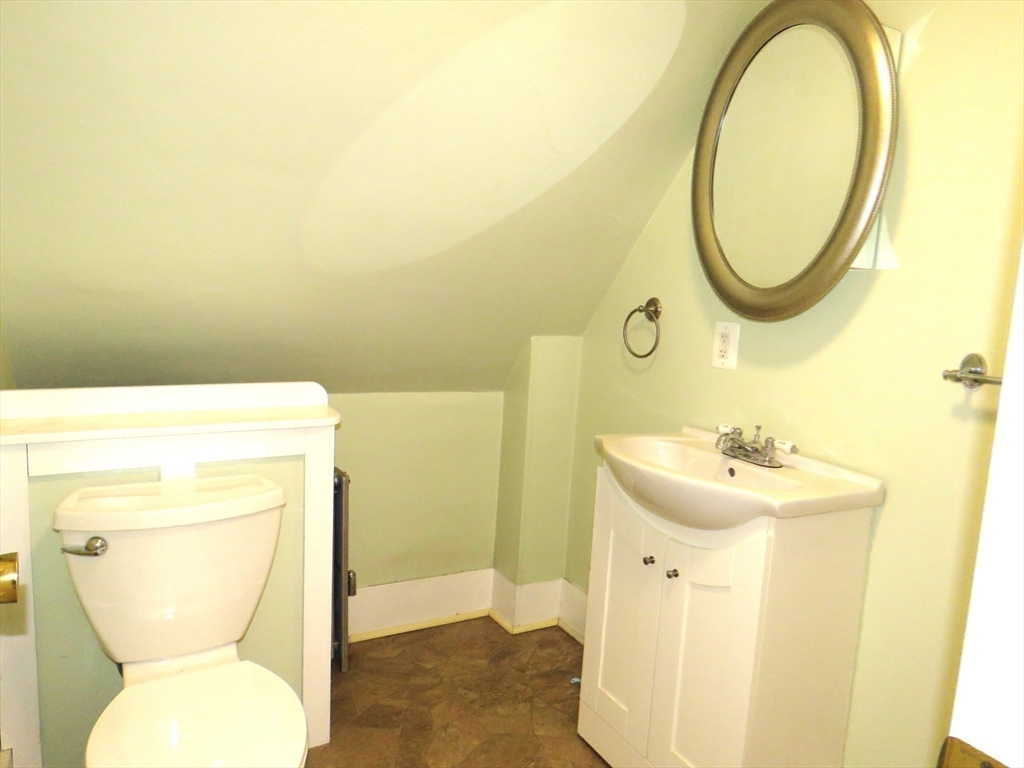 272 Washington Street Property Photo 22