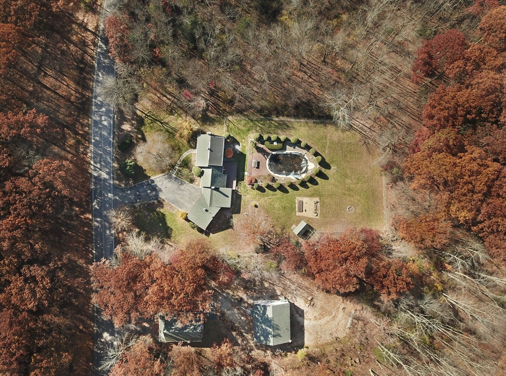 926 Old Turnpike Rd Property Photo