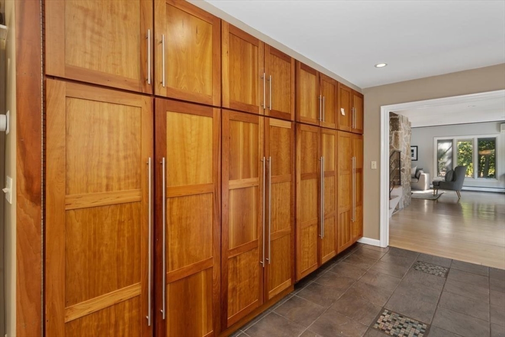6 Grist Mill Lane Property Photo 8