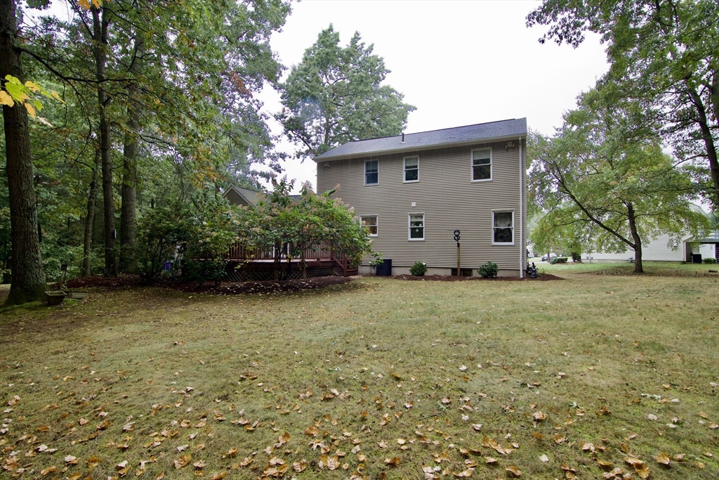 98 Fox Wood Dr Property Photo 4