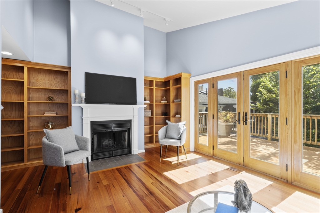 4 Centre St # 4 Property Photo 3
