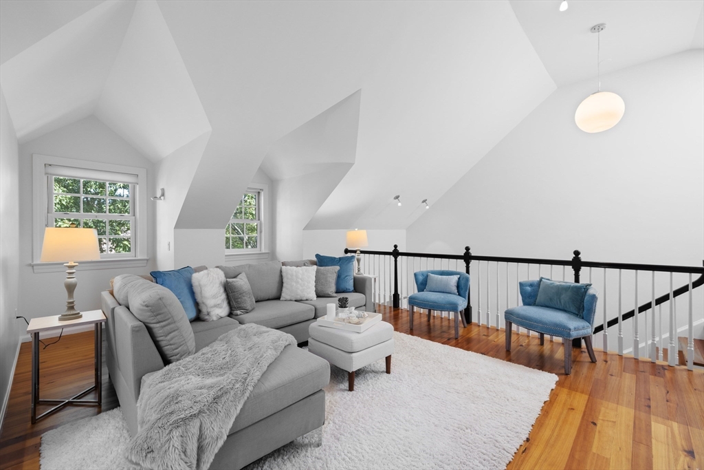 4 Centre St # 4 Property Photo 12