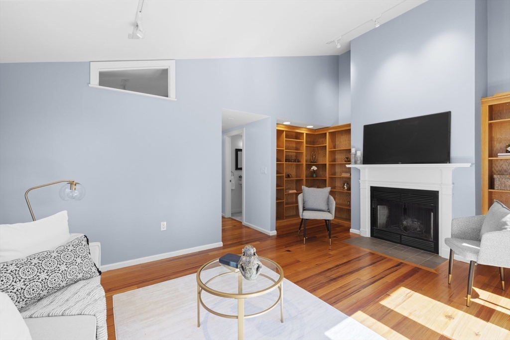 4 Centre St # 4 Property Photo 23