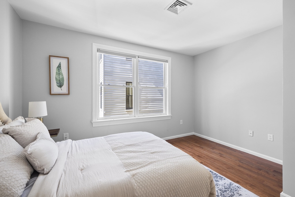 4 Centre St # 4 Property Photo 34