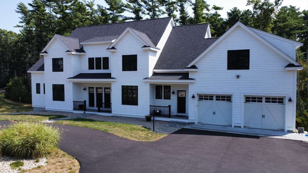 114 Country Club Way Property Photo 3