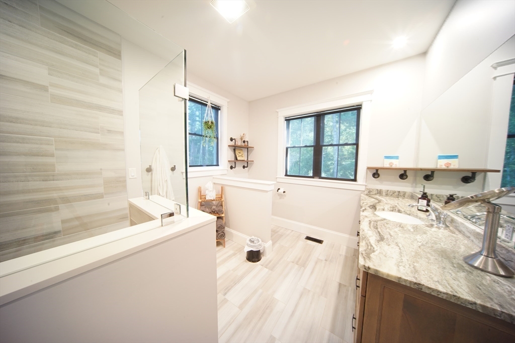 114 Country Club Way Property Photo 30