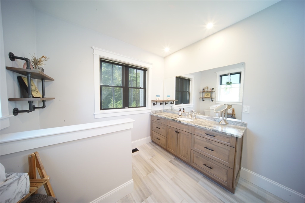 114 Country Club Way Property Photo 31