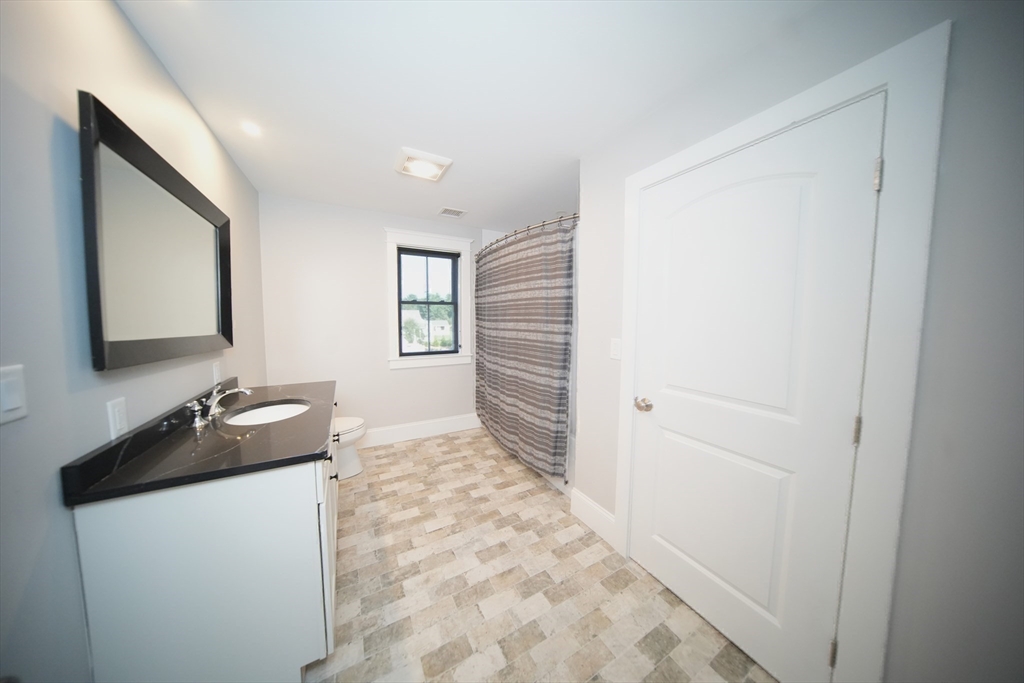 114 Country Club Way Property Photo 35