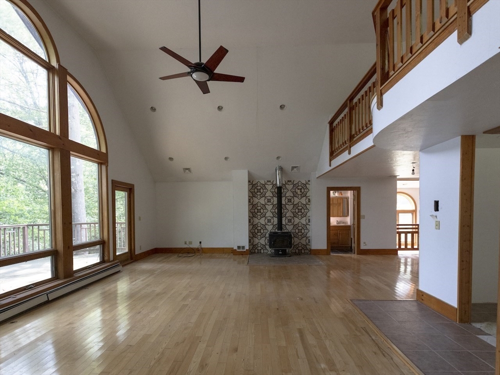 11 White Ave Property Photo 5