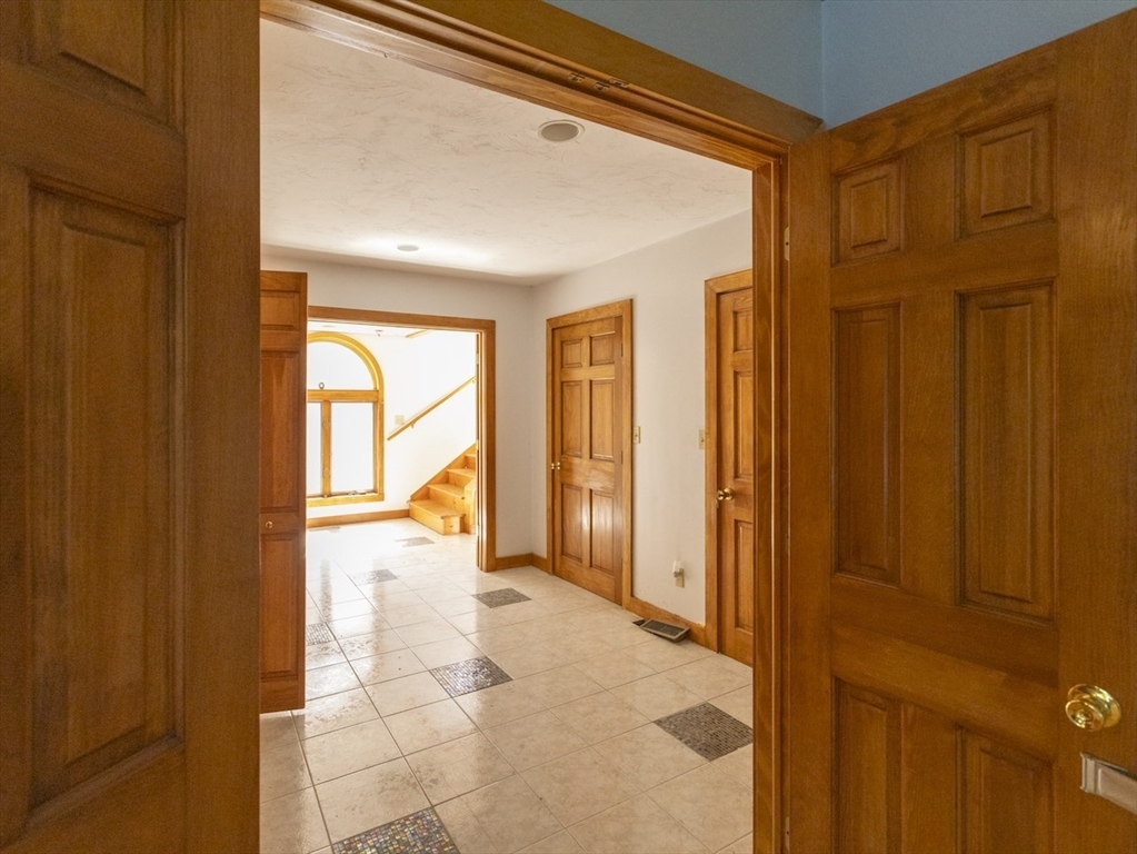 11 White Ave Property Photo 8