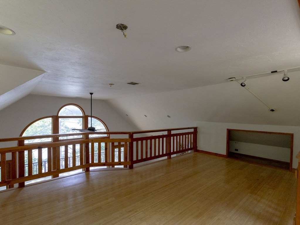 11 White Ave Property Photo 10
