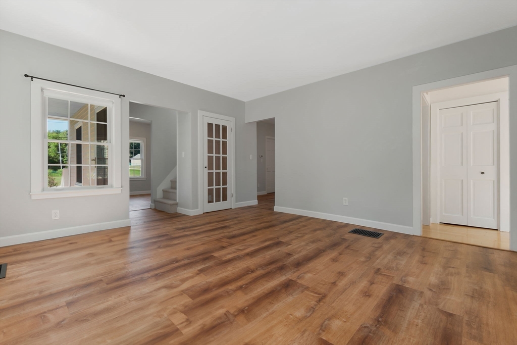 4 Kimball Rd Property Photo 14