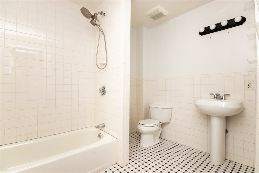 49 Elm Street Property Photo 16
