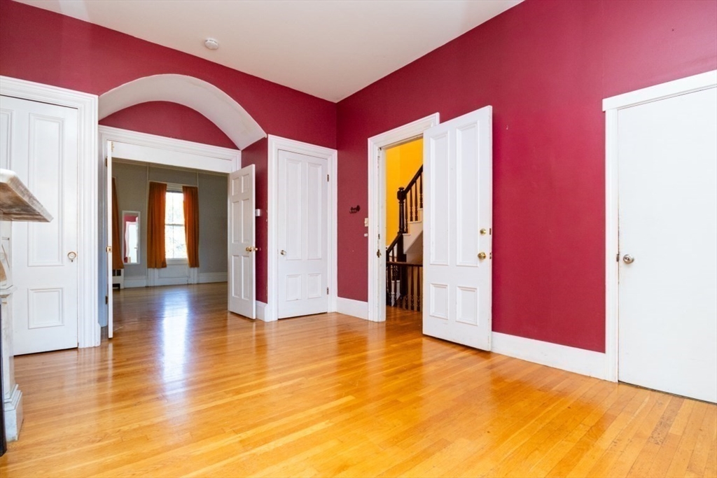 49 Elm Street Property Photo 18