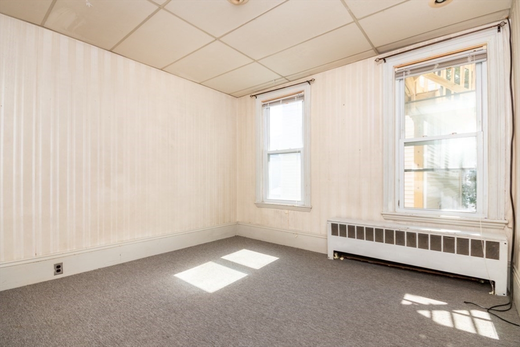 49 Elm Street Property Photo 30