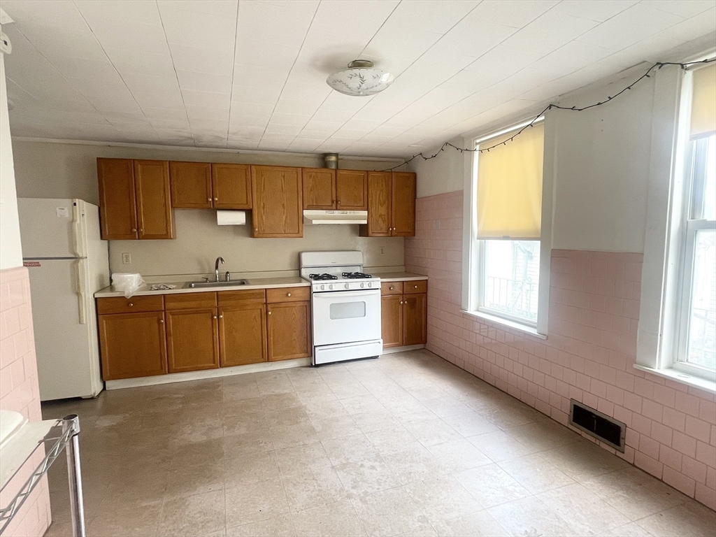 282 Fayette Street # 1 Property Photo 7