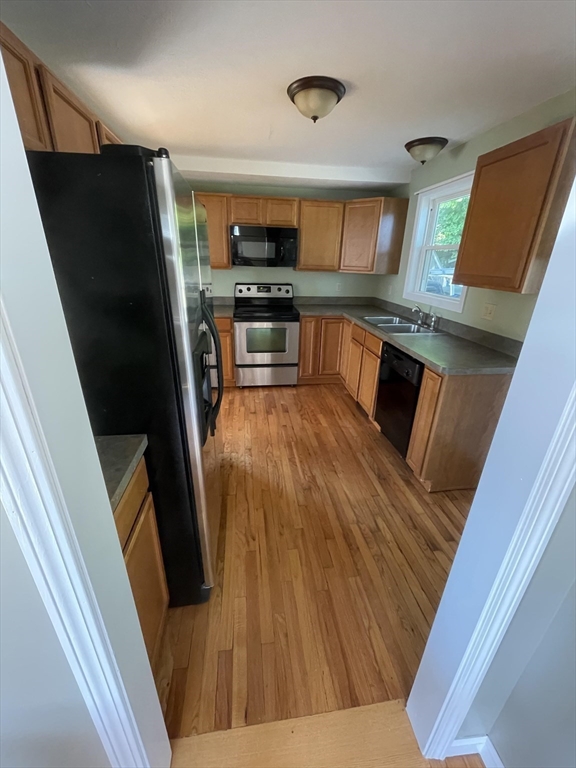 19 Randall St Property Photo 3