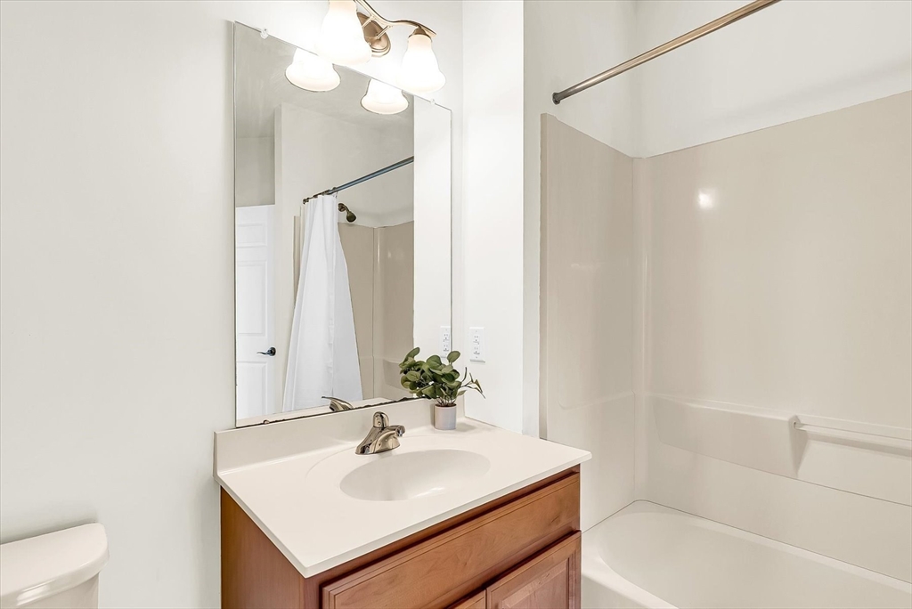 215 Deacon Shattuck Way # 215 Property Photo 17