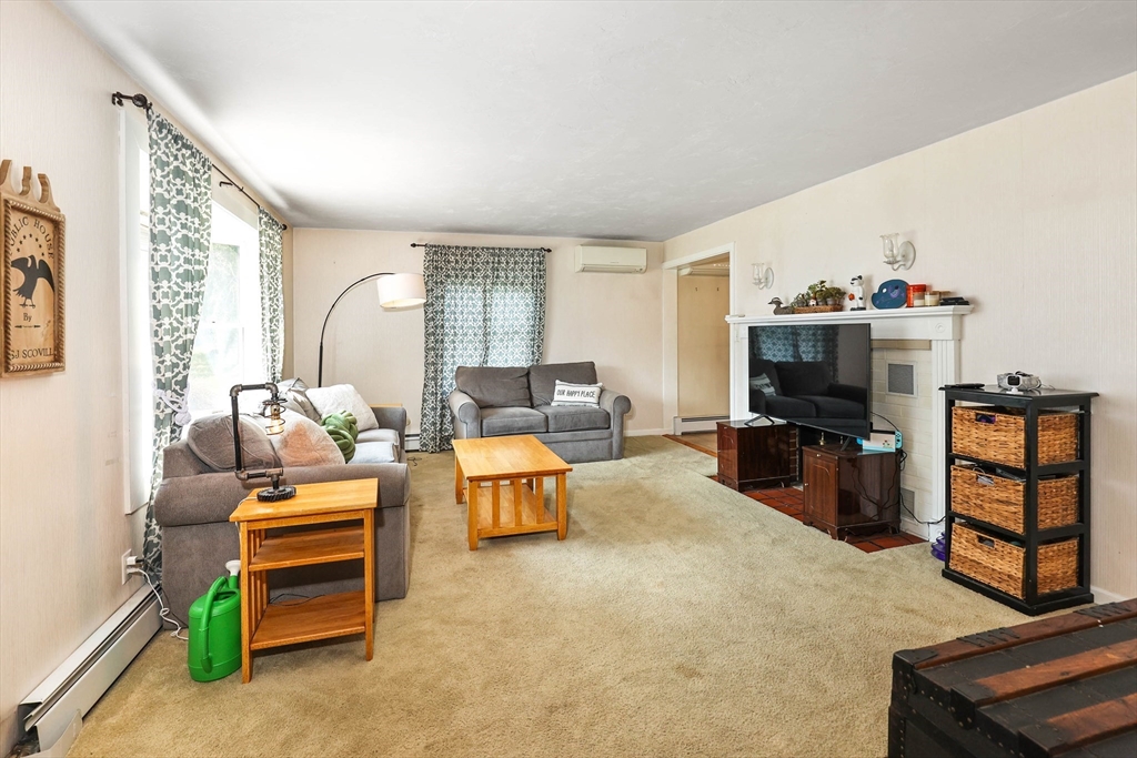 15 Oakwood Ave Property Photo 16