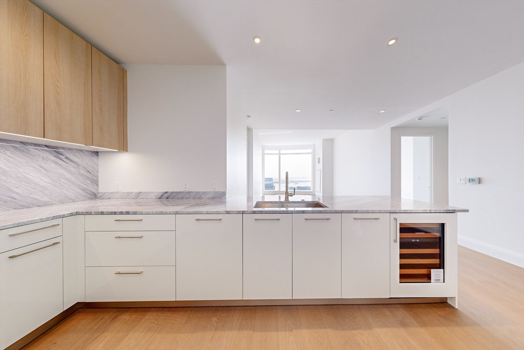 240 Devonshire Street # 4609 Property Photo 2