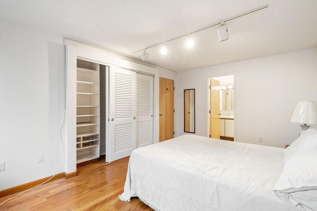 77 Salem St # 5b Property Photo 10