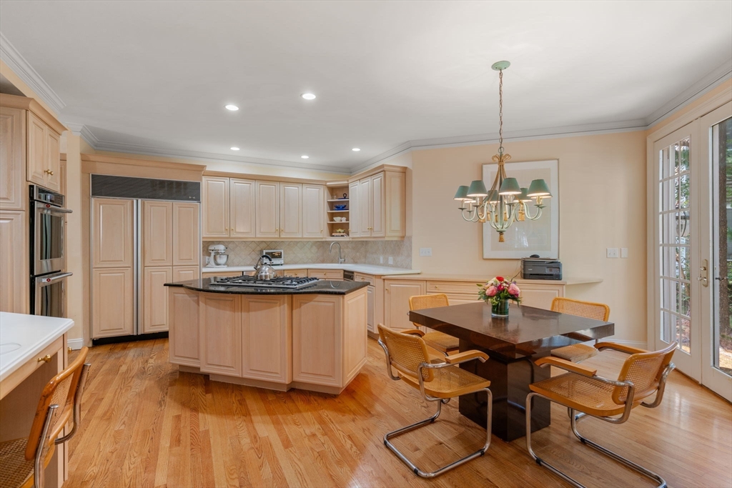 98 Huntington Road Property Photo 5