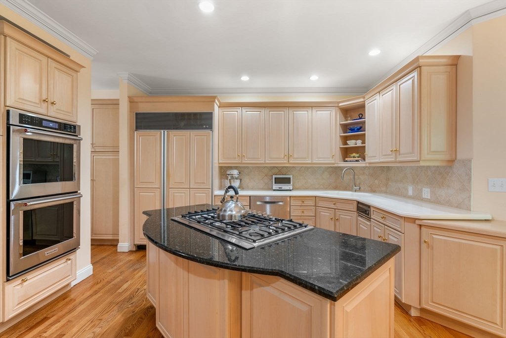 98 Huntington Road Property Photo 6