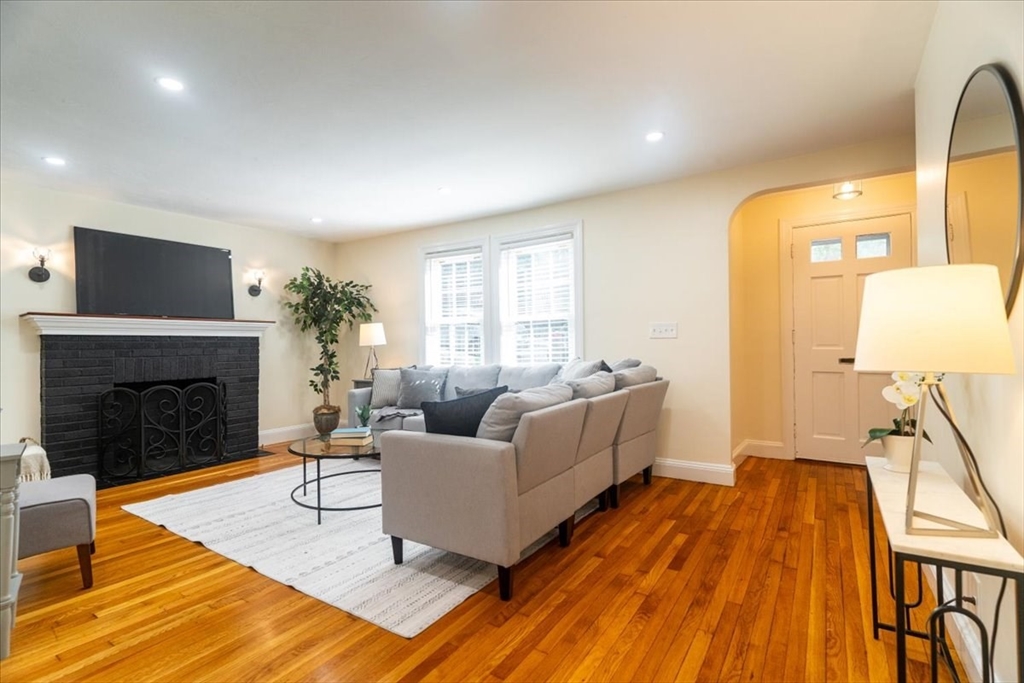 28 Adair Rd. Property Photo 2