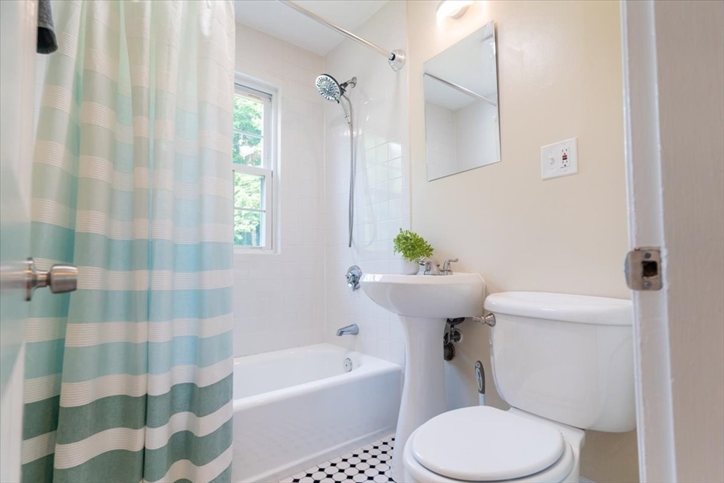 28 Adair Rd. Property Photo 12