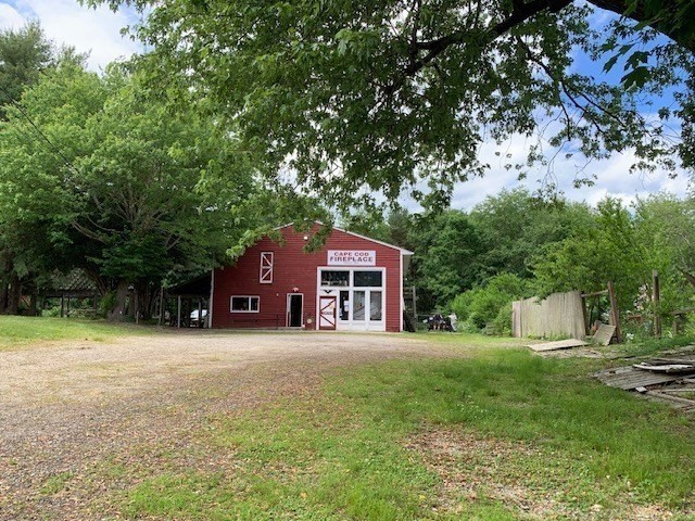 218 Schoosett Property Photo 3