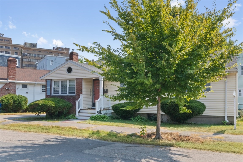 14 Valley Rd Property Photo 3