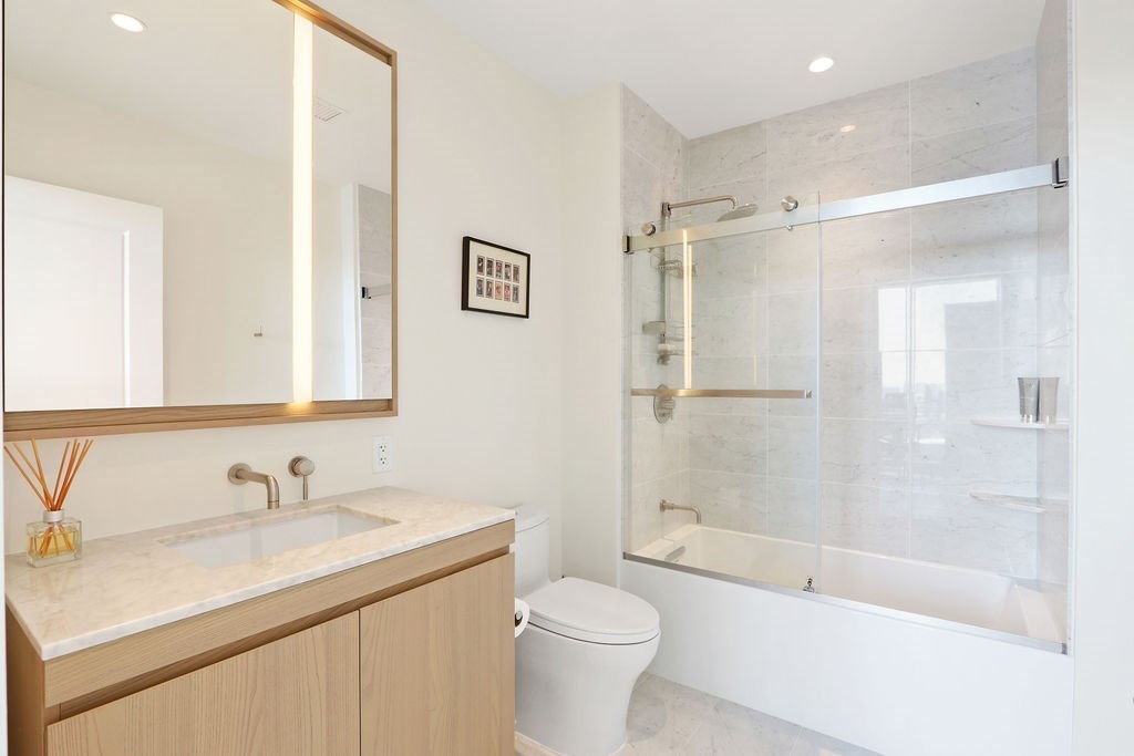 430 Stuart St # 25h Property Photo 25