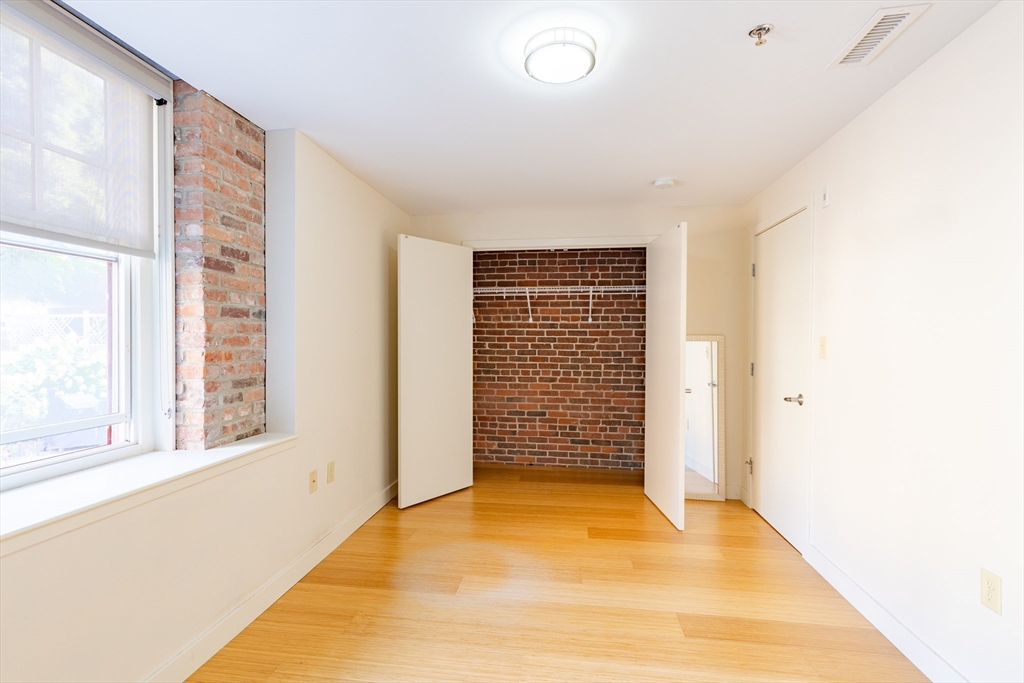 22 Cottage Park Ave # 7 Property Photo 15