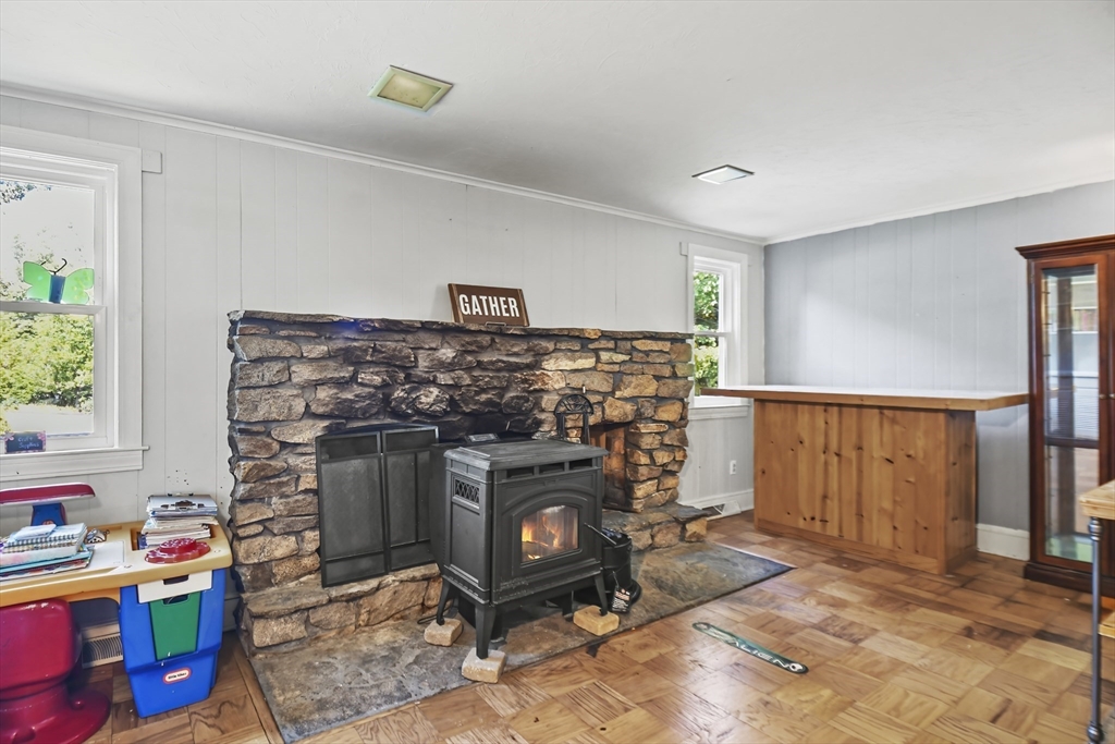 324 Hill Street Property Photo 9