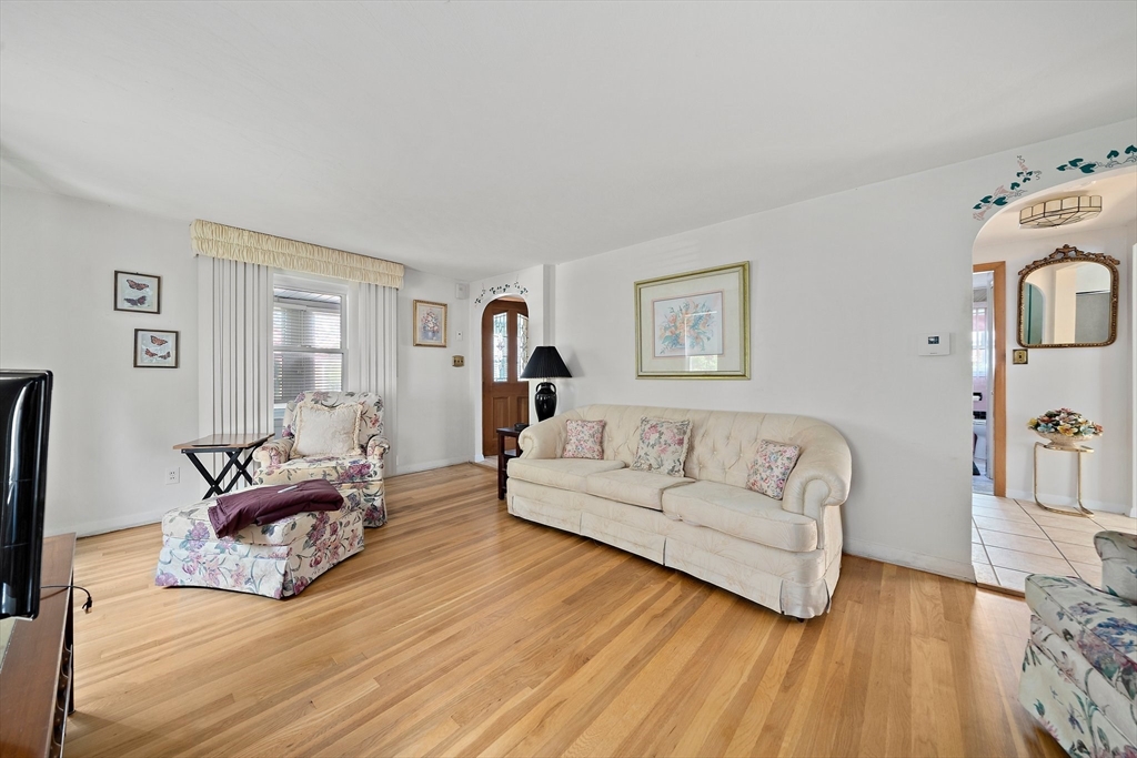 16 F St Property Photo 9