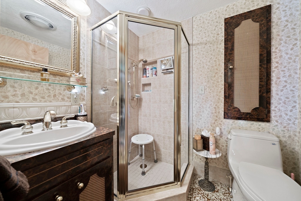 16 F St Property Photo 16