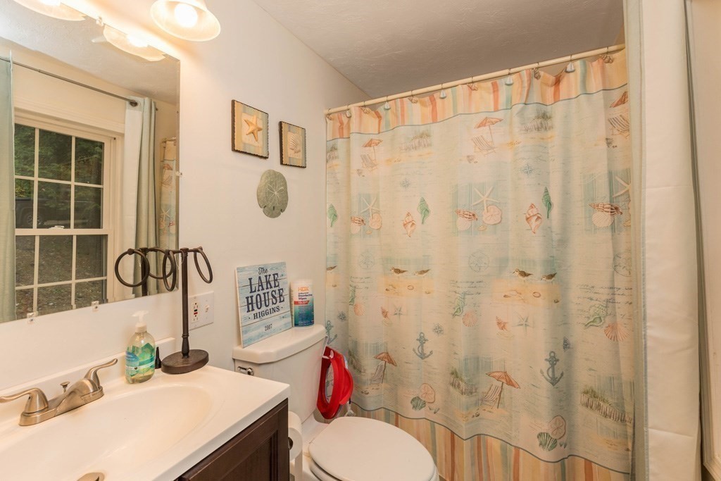 238 Fourth Street Property Photo 10