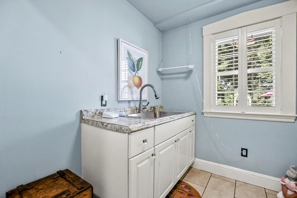 62 Abbott Road Property Photo 16