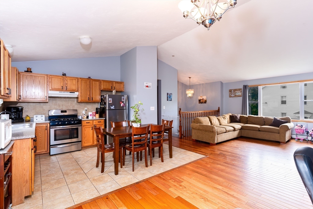 28 Price Pl Property Photo 2
