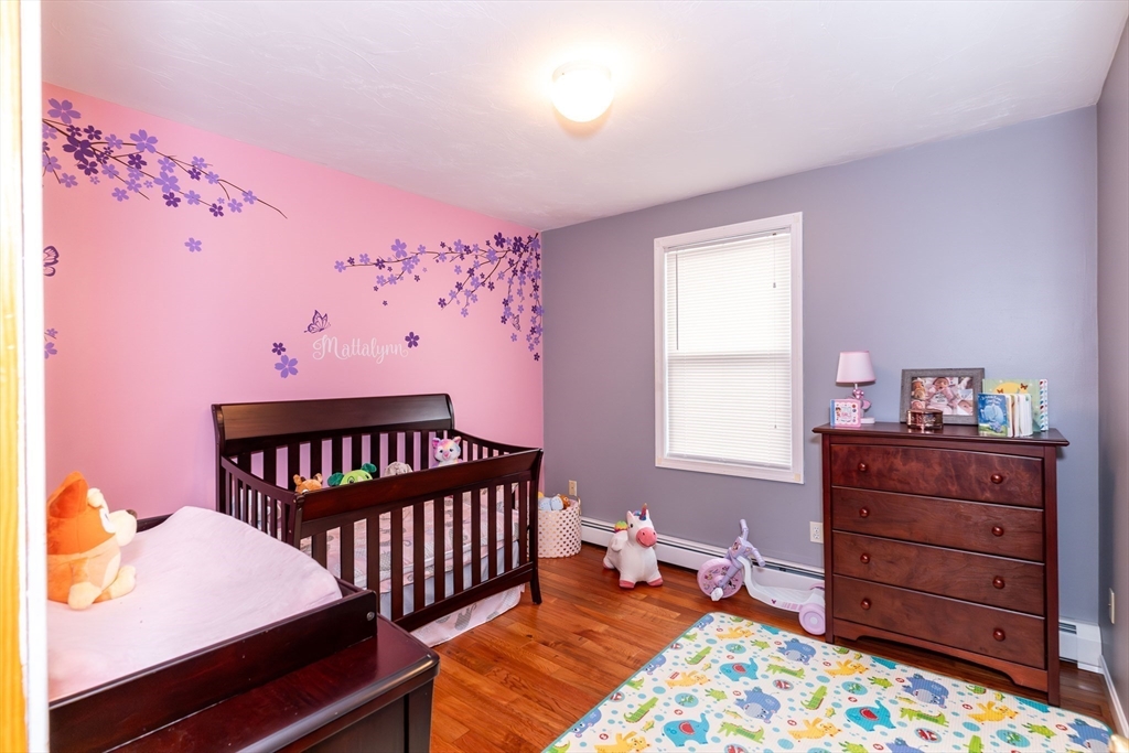 28 Price Pl Property Photo 7