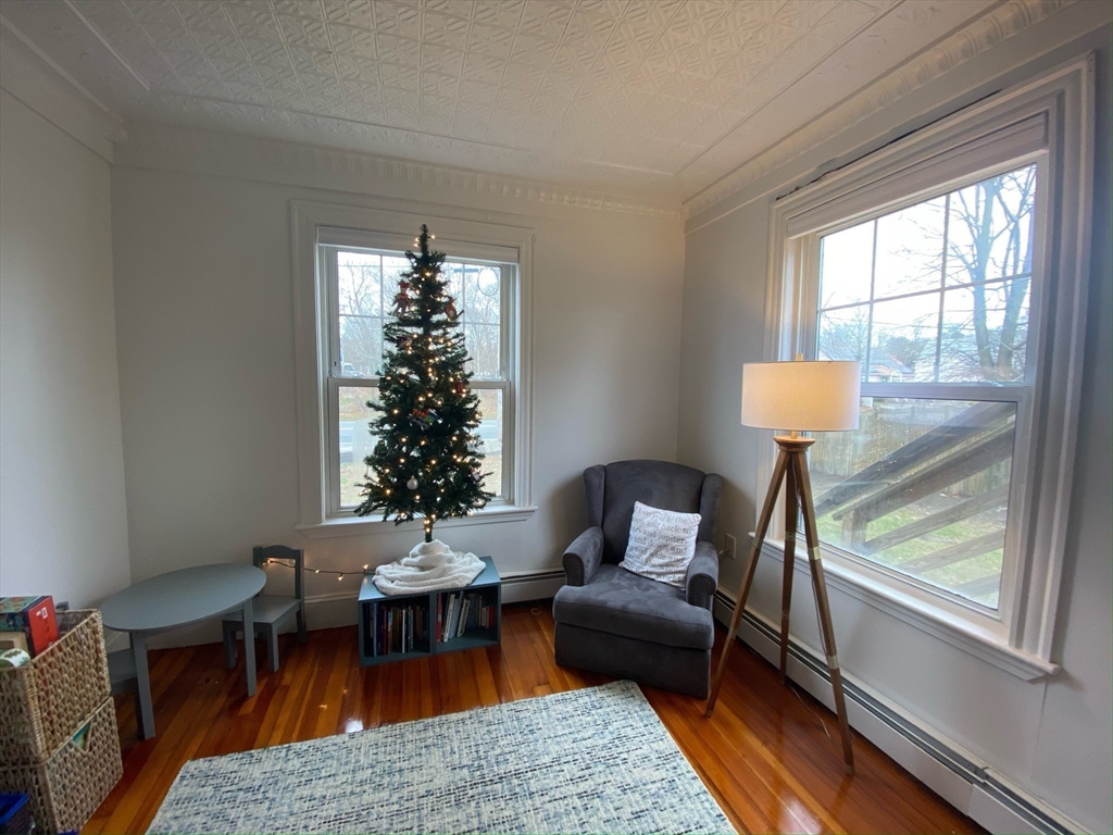 421-427 E Water St # 1 Property Photo 8