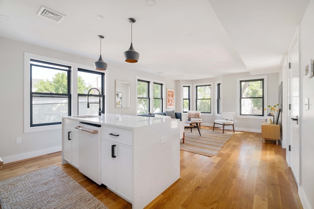 39 Hancock St # 2 Property Photo 3